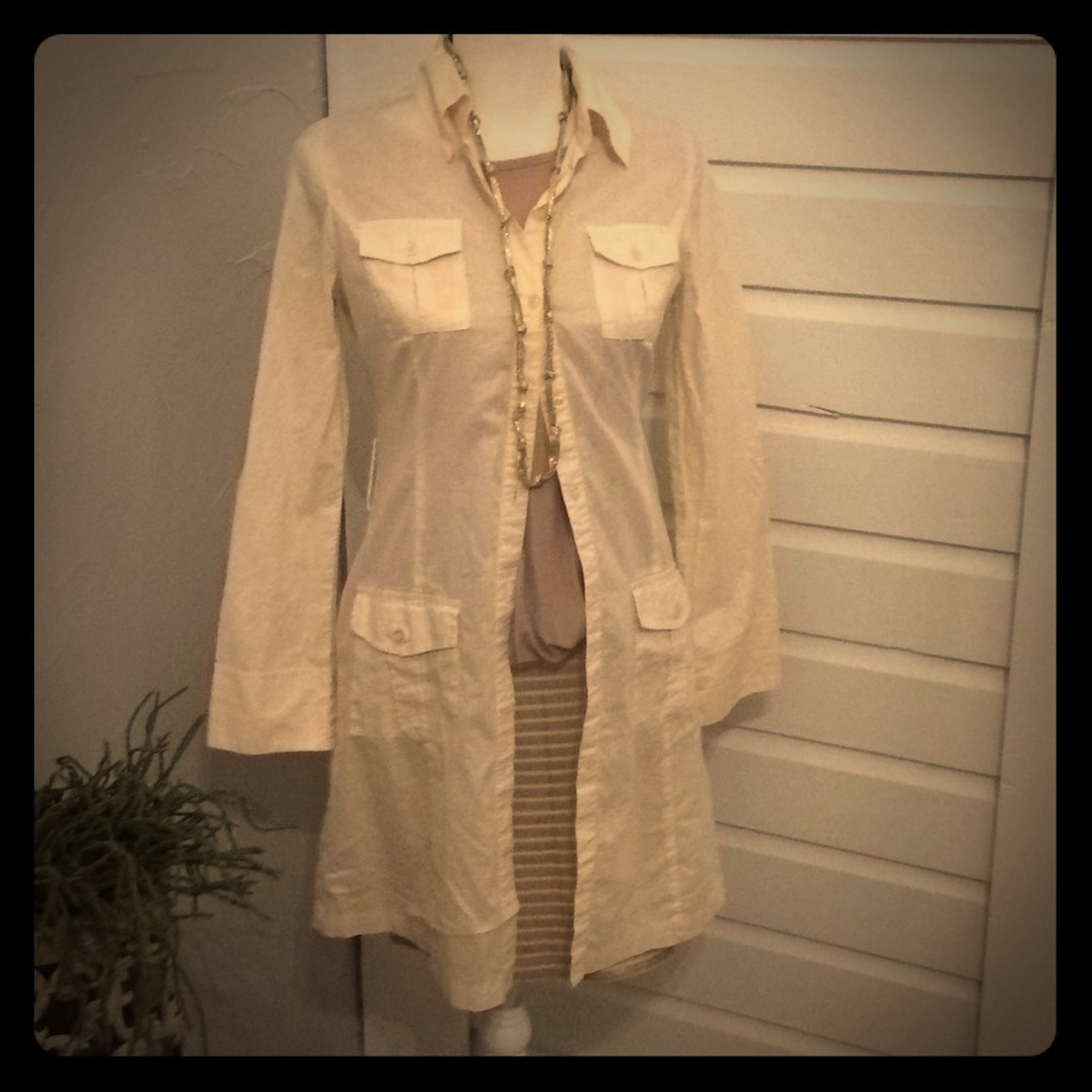 BOGO Fitted linen metallic gold long button shirt